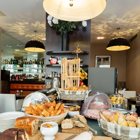 Hotel Elysees Bassano Paris