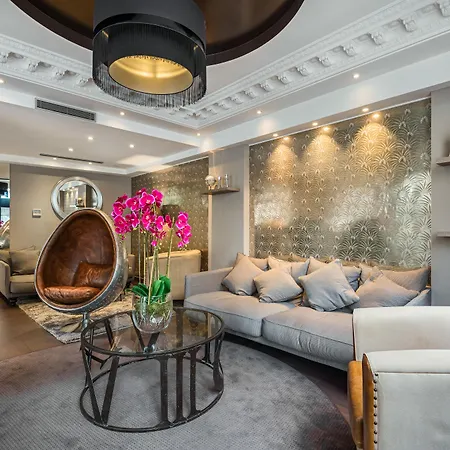Elysees Bassano 4* Paris