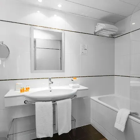 Elysees Bassano Hotel Paris