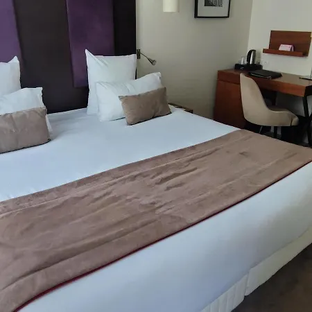 Elysees Bassano 4*