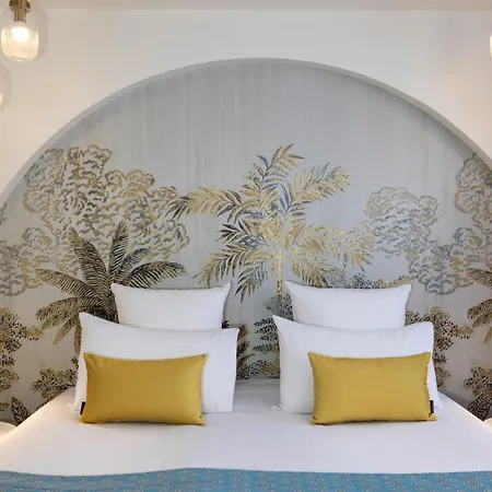 Hotel Elysees Bassano Paris