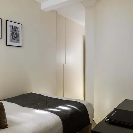 Elysees Bassano 4*