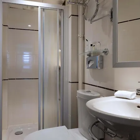 Elysees Bassano Paris