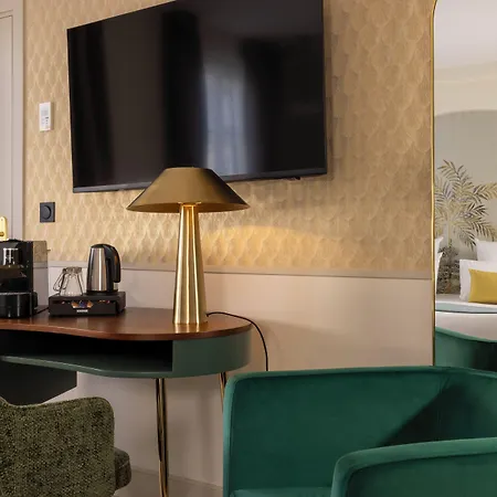 Elysees Bassano Szálloda