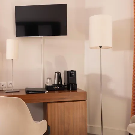 Elysees Bassano Szálloda