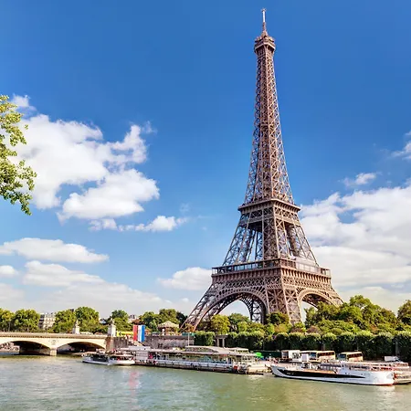 Elysees Bassano Paris