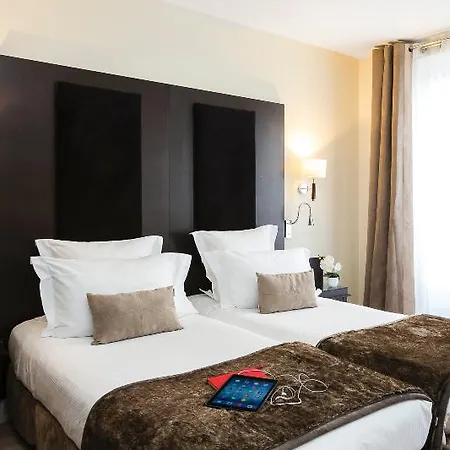 Hotel Elysees Bassano Paris