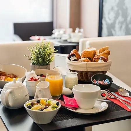 Elysees Bassano 4*