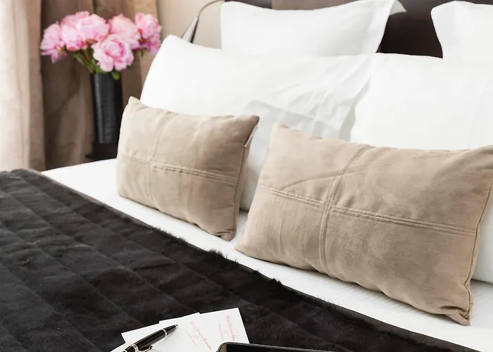 Elysees Bassano Hotell Paris