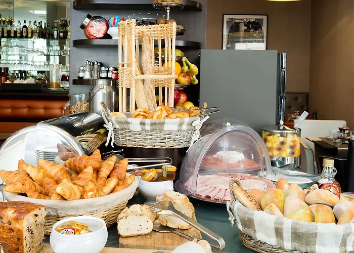 Elysees Bassano Hotell Paris