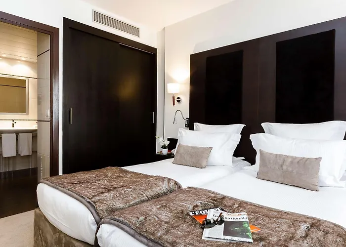 Elysees Bassano Paris