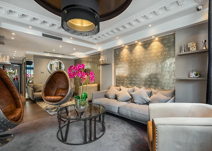 Elysees Bassano 4* Paris