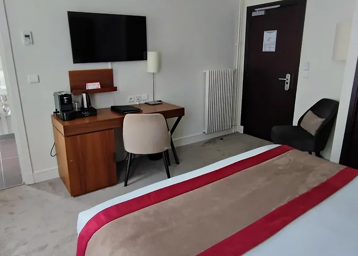 Elysees Bassano 4* Paris