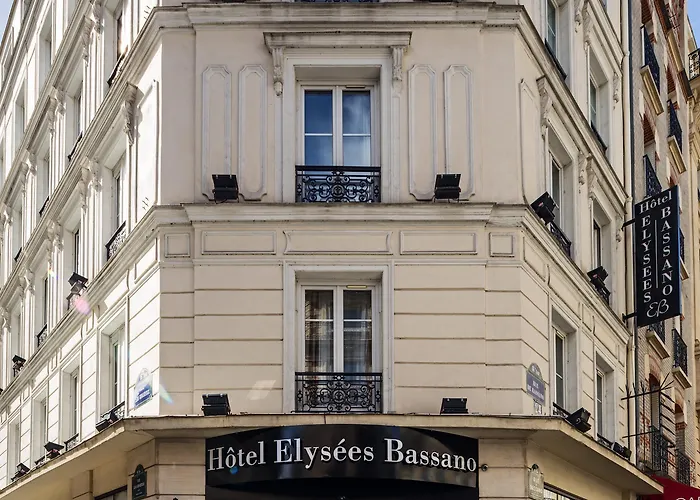 Elysees Bassano Hotell