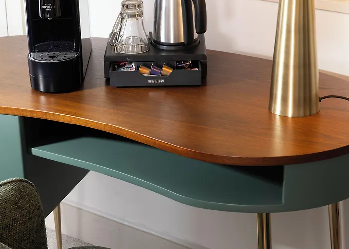 Elysees Bassano 4* Paris