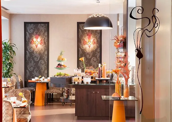 Elysees Bassano Hotell Paris