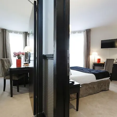 Elysees Bassano 4* פריז