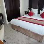 オテル エリーゼ バサノ ホテル