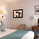 オテル エリーゼ バサノ 4*