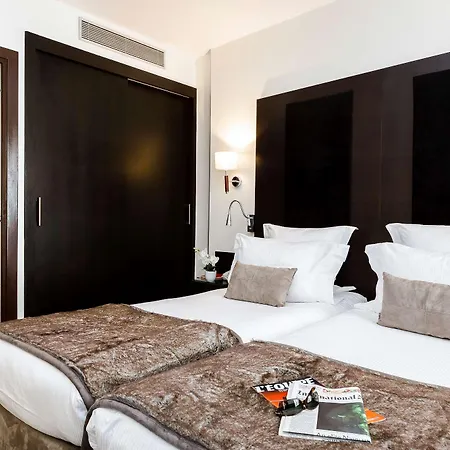 Elysees Bassano Paris