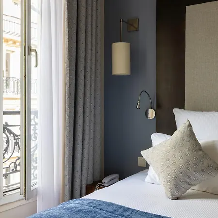 Elysees Bassano Hotel Paris