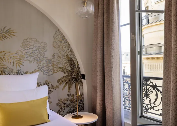 Elysees Bassano Hotel 4*